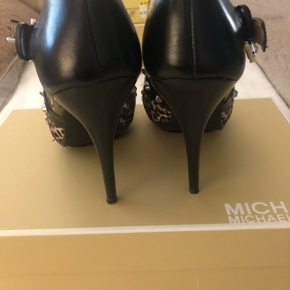 Michael Michael Kors heel - Picture 3 of 3